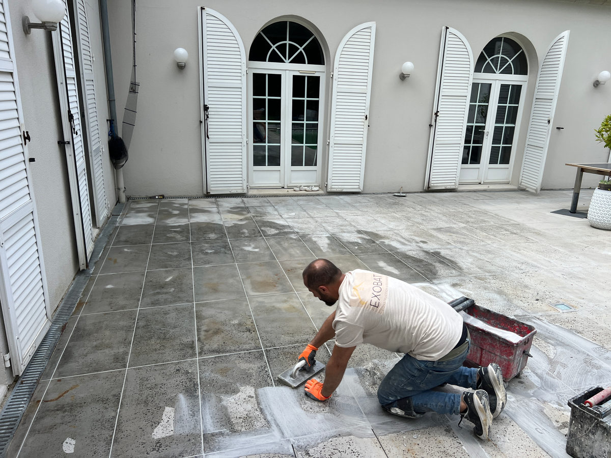 Pose d’un dallage extérieur